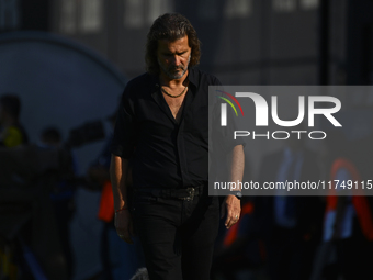 Insua, coach of Barracas Central, gives instructions to his team players during a Liga Profesional 2024 match between Barracas Central and R...