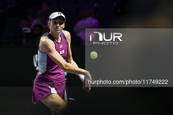 RIYADH, SAUDI ARABIA - NOVEMBER 06: Elena Rybakina of Kazakhstan during her match against Aryna Sabalenka of Belarus, on Day 5 of the 2024 W...