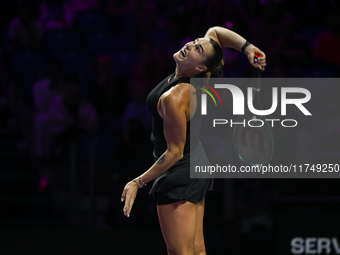 RIYADH, SAUDI ARABIA - NOVEMBER 06: Aryna Sabalenka of Belarus during her match against Elena Rybakina of Kazakhstan, on Day 5 of the 2024 W...