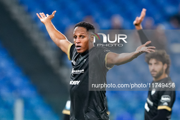 Yerry Mina of Cagliari Calcio gestures during the Serie A Enilive match between SS Lazio and Cagliari Calcio at Stadio Olimpico on November...