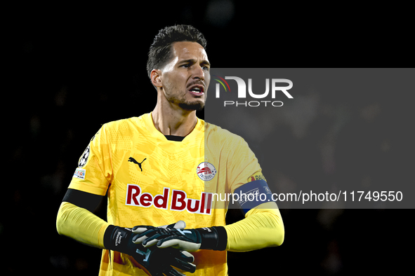 Red Bull Salzburg goalkeeper Janis Blaswich plays during the match between Feyenoord and Salzburg at the Feyenoord stadium De Kuip for the U...