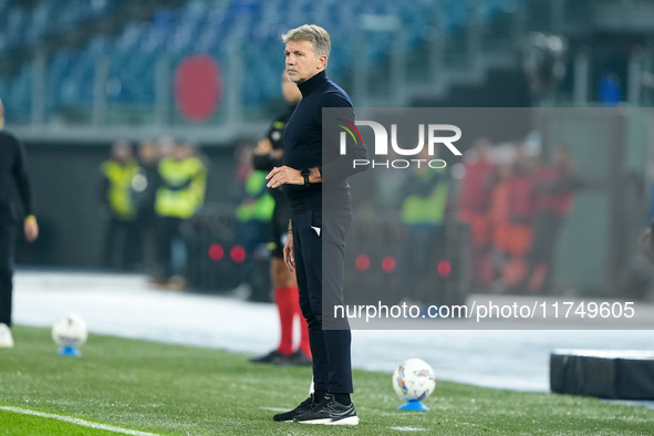 Marco Baroni head coach of SS Lazio looks on during the Serie A Enilive match between SS Lazio and Cagliari Calcio at Stadio Olimpico on Nov...