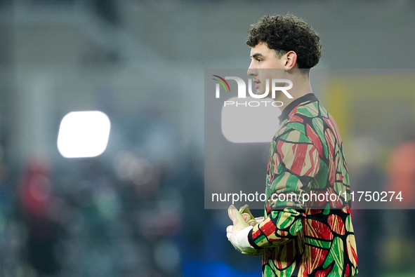 Tommy Setford of Arsenal looks on during the UEFA Champions League 2024/25 League Phase MD4 match between FC Internazionale and Arsenal at S...