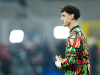 Tommy Setford of Arsenal looks on during the UEFA Champions League 2024/25 League Phase MD4 match between FC Internazionale and Arsenal at S...