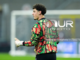 Tommy Setford of Arsenal gestures during the UEFA Champions League 2024/25 League Phase MD4 match between FC Internazionale and Arsenal at S...