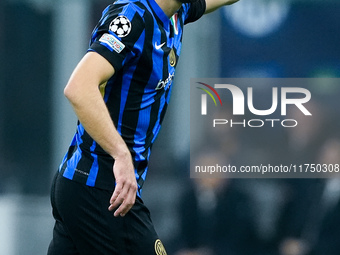 Stefan de Vrij of FC Internazionale celebrate after the victory of Scudetto during the UEFA Champions League 2024/25 League Phase MD4 match...