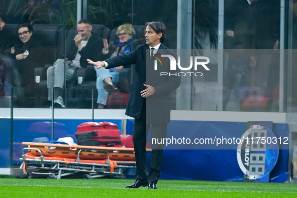 Simone Inzaghi head coach of FC Internazionale gestures during the UEFA Champions League 2024/25 League Phase MD4 match between FC Internazi...