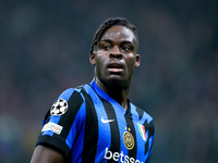 Yann Aurel Bisseck of FC Internazionale looks on during the UEFA Champions League 2024/25 League Phase MD4 match between FC Internazionale a...