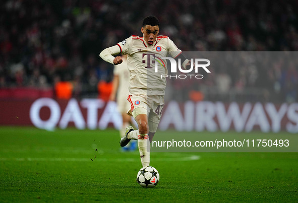 Jamal Musiala of Bayern Munich  controls the ball during the Champions League Round 4 match between Bayern Munich v Benfica at the Allianz a...