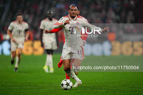 Leroy Sane of Bayern Munich  controls the ball during the Champions League Round 4 match between Bayern Munich v Benfica at the Allianz aren...