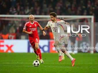 Thomas Muller of Bayern Munich  controls the ball during the Champions League Round 4 match between Bayern Munich v Benfica at the Allianz a...