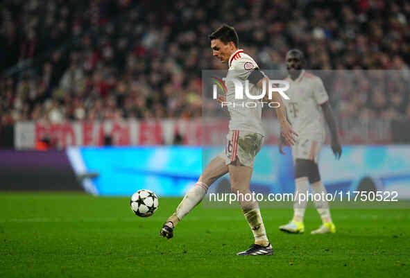 Joao Palhinha of Bayern Munich  controls the ball during the Champions League Round 4 match between Bayern Munich v Benfica at the Allianz a...