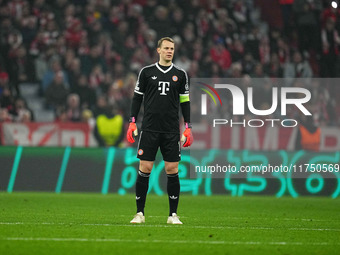 Manuel Neuer of Bayern Munich  looks on during the Champions League Round 4 match between Bayern Munich v Benfica at the Allianz arena, Muni...