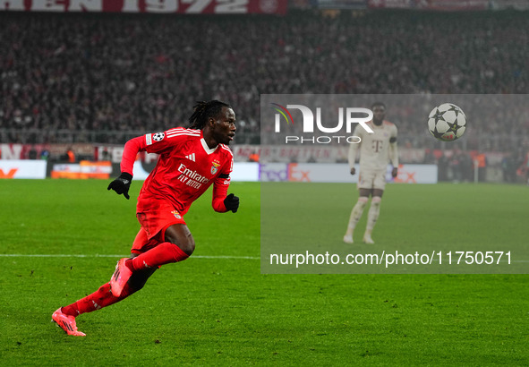 Issa Kabore of Benfica  controls the ball during the Champions League Round 4 match between Bayern Munich v Benfica at the Allianz arena, Mu...