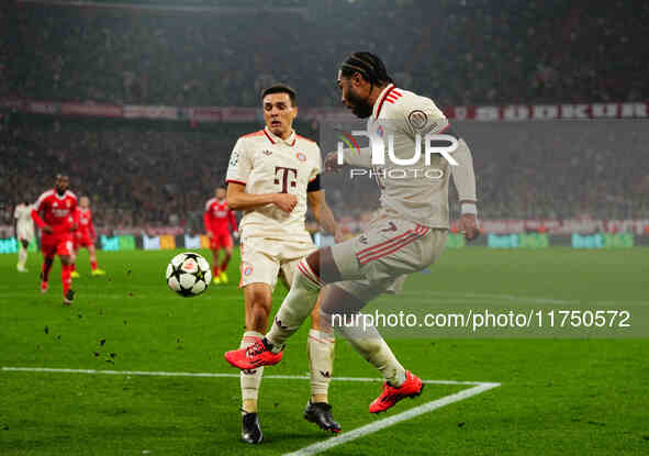 Serge Gnabry of Bayern Munich  controls the ball during the Champions League Round 4 match between Bayern Munich v Benfica at the Allianz ar...