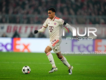 Jamal Musiala of Bayern Munich  controls the ball during the Champions League Round 4 match between Bayern Munich v Benfica at the Allianz a...