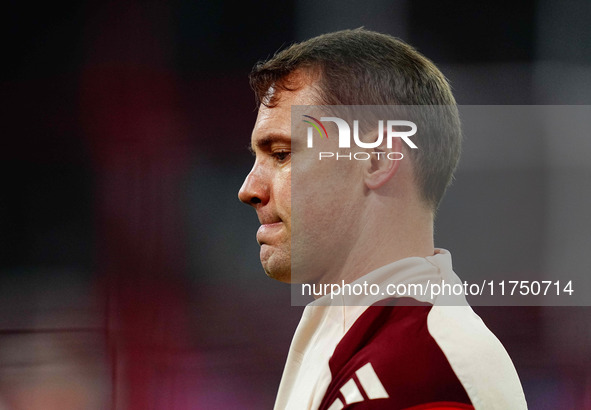 Manuel Neuer of Bayern Munich  looks on during the Champions League Round 4 match between Bayern Munich v Benfica at the Allianz arena, Muni...