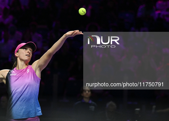 RIYADH, SAUDI ARABIA - NOVEMBER 07: Iga Swiatek of Poland during her match against Daria Kasatkina, on Day 6 of the 2024 WTA Finals, part of...