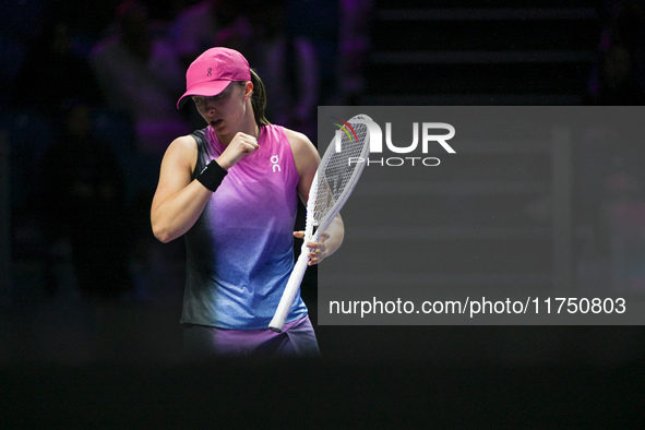 RIYADH, SAUDI ARABIA - NOVEMBER 07: Daria Kasatkina during her match against Iga Swiatek of Poland, on Day 6 of the 2024 WTA Finals, part of...