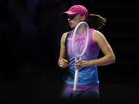 RIYADH, SAUDI ARABIA - NOVEMBER 07: Iga Swiatek of Poland during her match against Daria Kasatkina, on Day 6 of the 2024 WTA Finals, part of...