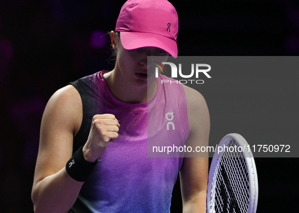 RIYADH, SAUDI ARABIA - NOVEMBER 07: Iga Swiatek of Poland during her match against Daria Kasatkina, on Day 6 of the 2024 WTA Finals, part of...