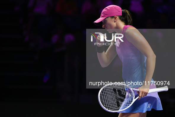 RIYADH, SAUDI ARABIA - NOVEMBER 07: Iga Swiatek of Poland during her match against Daria Kasatkina, on Day 6 of the 2024 WTA Finals, part of...