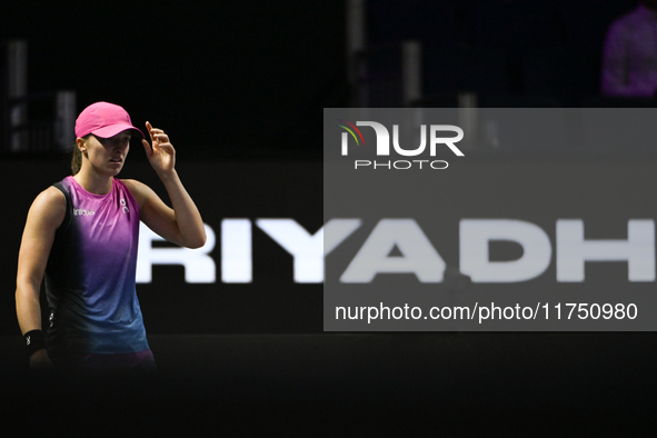 RIYADH, SAUDI ARABIA - NOVEMBER 07: Iga Swiatek of Poland during her match against Daria Kasatkina, on Day 6 of the 2024 WTA Finals, part of...