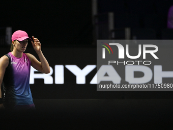 RIYADH, SAUDI ARABIA - NOVEMBER 07: Iga Swiatek of Poland during her match against Daria Kasatkina, on Day 6 of the 2024 WTA Finals, part of...