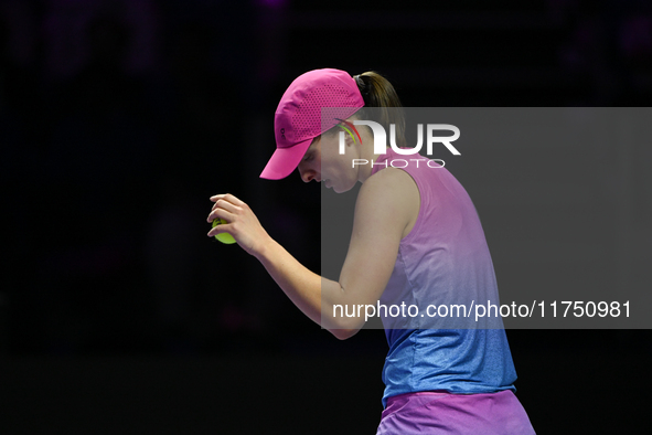 RIYADH, SAUDI ARABIA - NOVEMBER 07: Iga Swiatek of Poland during her match against Daria Kasatkina, on Day 6 of the 2024 WTA Finals, part of...