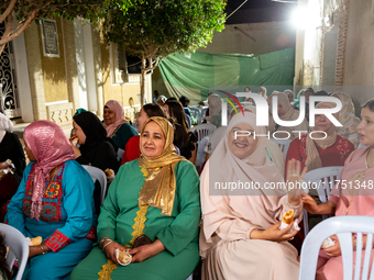 Bedouin wedding guests celebrate brite side of a wedding together with bride's family and friends in Tozeur, north west of Sahara, Tunisia o...