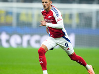 Ben White of Arsenal during the UEFA Champions League 2024/25 League Phase MD4 match between FC Internazionale and Arsenal at Stadio San Sir...