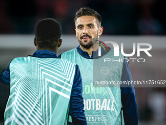 Fenerbahce forward Dusan Tadic plays during the match between AZ and Fenerbahce at the AFAS Stadium for the UEFA Europa League - League phas...