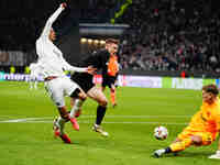 Hugo Ekitike of Eintracht Frankfurt  shoots on goal during the Eurepa League Round 4 match between Eintracht Frankfurt v SK Slavia Prague at...