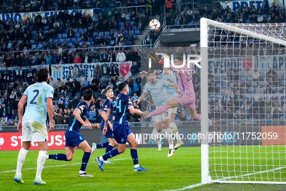 Alessio Romagnoli of SS Lazio scores first goal during the UEFA Europa League 2024/25 League Phase MD4 match between SS Lazio and FC Porto a...