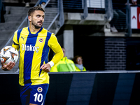 Fenerbahce forward Dusan Tadic plays during the match between AZ and Fenerbahce at the AFAS Stadium for the UEFA Europa League - League phas...