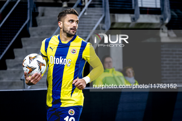 Fenerbahce forward Dusan Tadic plays during the match between AZ and Fenerbahce at the AFAS Stadium for the UEFA Europa League - League phas...