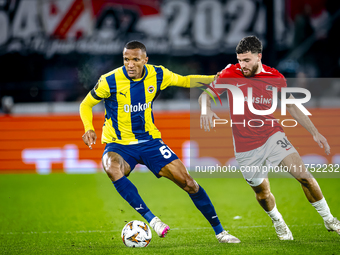 AZ Alkmaar defender Mees de Wit and Fenerbahce defender Rodrigo Becao play during the match between AZ and Fenerbahce at the AFAS stadium fo...