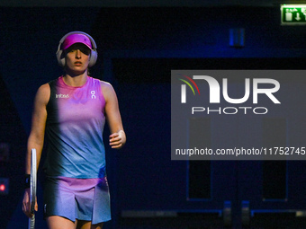 RIYADH, SAUDI ARABIA - NOVEMBER 07: Iga Swiatek of Poland arrives ahead of her match against Daria Kasatkina, on Day 6 of the 2024 WTA Final...