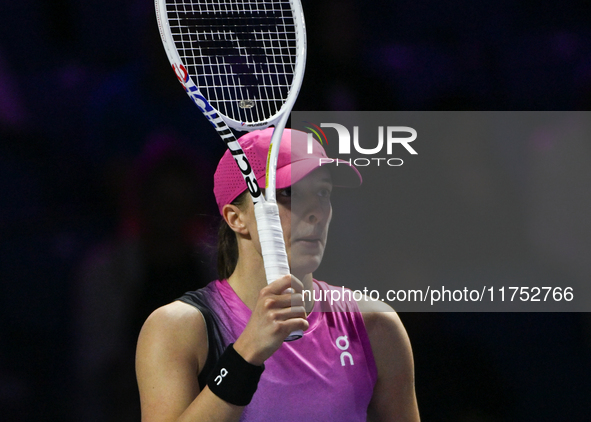 RIYADH, SAUDI ARABIA - NOVEMBER 07: Iga Swiatek of Poland during her match against Daria Kasatkina, on Day 6 of the 2024 WTA Finals, part of...