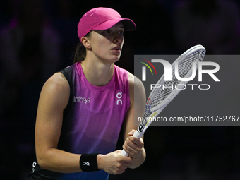 RIYADH, SAUDI ARABIA - NOVEMBER 07: Iga Swiatek of Poland during her match against Daria Kasatkina, on Day 6 of the 2024 WTA Finals, part of...