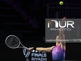 RIYADH, SAUDI ARABIA - NOVEMBER 07: Iga Swiatek of Poland during her match against Daria Kasatkina, on Day 6 of the 2024 WTA Finals, part of...