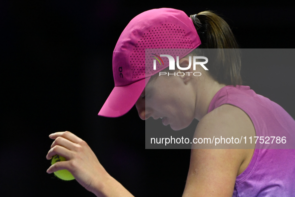 RIYADH, SAUDI ARABIA - NOVEMBER 07: Iga Swiatek of Poland during her match against Daria Kasatkina, on Day 6 of the 2024 WTA Finals, part of...