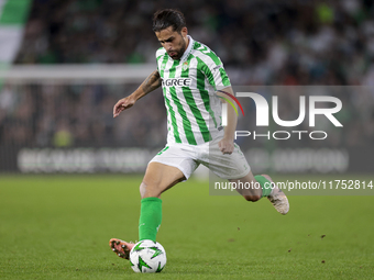 Ricardo Rodriguez of Real Betis makes a center to the area during the UEFA Conference League 2024/25 League Phase MD3 match between Real Bet...