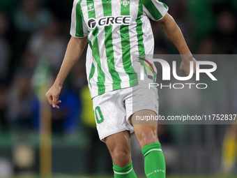 Ez Abde of Real Betis runs with the ball during the UEFA Conference League 2024/25 League Phase MD3 match between Real Betis and NK Celje at...