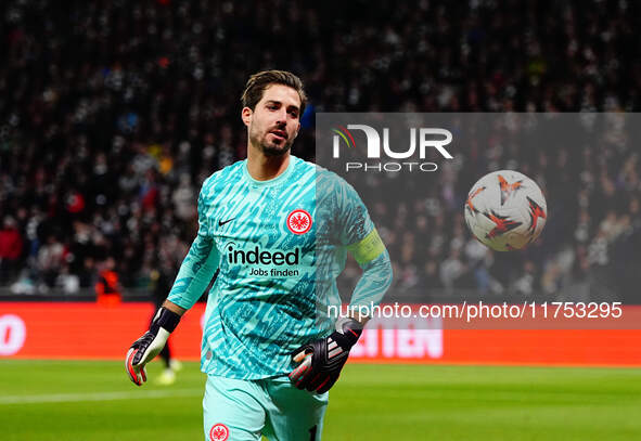 Kevin Trapp of Eintracht Frankfurt  looks on during the Eurepa League Round 4 match between Eintracht Frankfurt v SK Slavia Prague at the De...