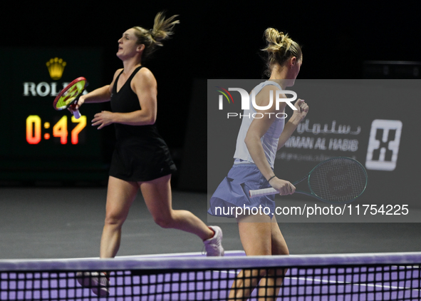 RIYADH, SAUDI ARABIA - NOVEMBER 08: Gabriela Dabrowski (L) of Canada and Erin Routliffe (R) of New Zealand during their semi-final match aga...