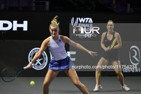 RIYADH, SAUDI ARABIA - NOVEMBER 08: Gabriela Dabrowski (R) of Canada and Erin Routliffe (L) of New Zealand during their semi-final match aga...