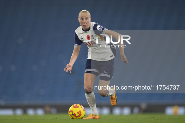 Eveliina Summanen #25 of Tottenham Hotspur F.C. participates in the Barclays FA Women's Super League match between Manchester City and Totte...