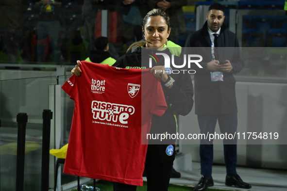 Maria Marotta wears the shirt ''Rispetto per tutte'' during the 13th day of the Serie BKT Championship between Frosinone Calcio and Palermo...