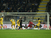 Roberto Insigne of Palermo F.C. scores the goal for 0-1 during the 13th day of the Serie BKT Championship between Frosinone Calcio and Paler...